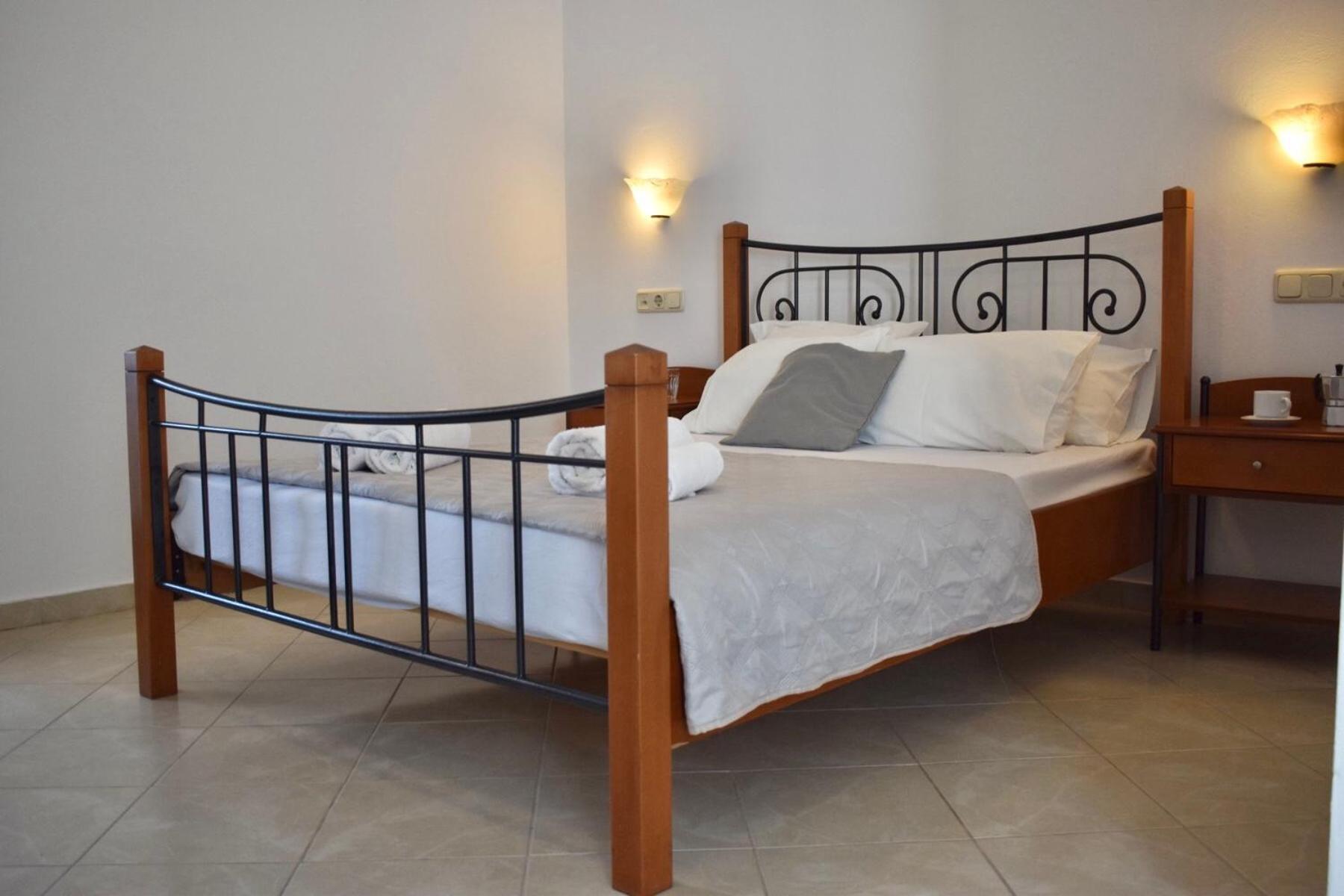 Asterias Studios Agia Anna  Luaran gambar