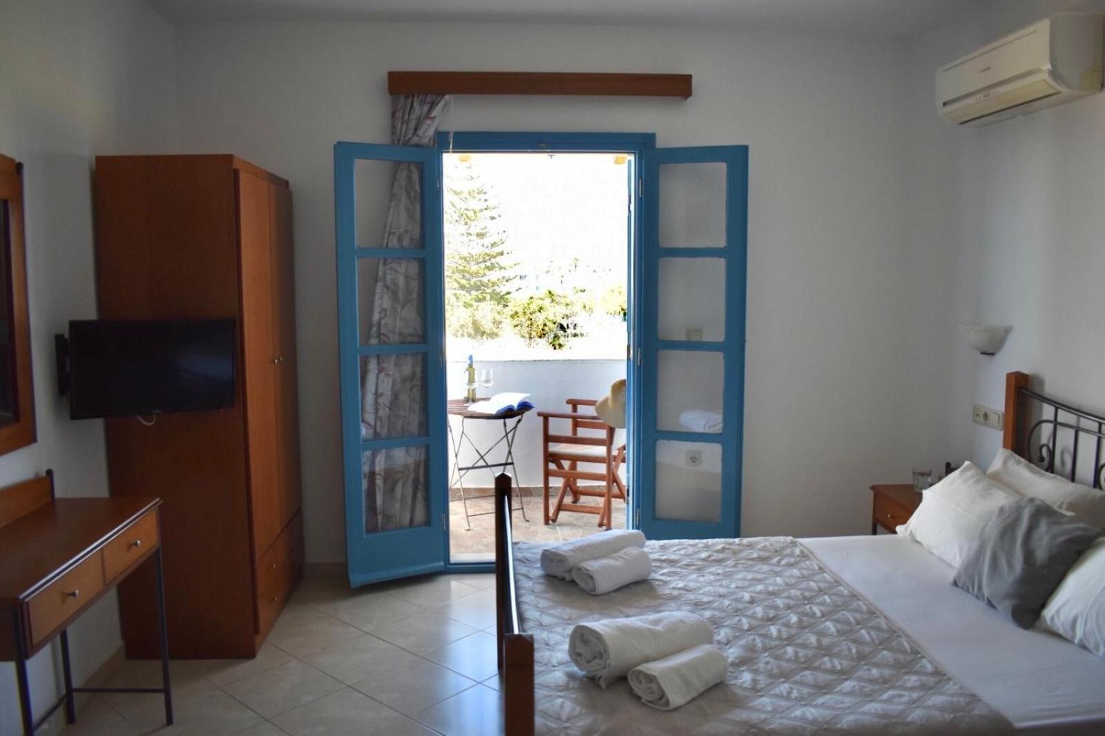 Asterias Studios Agia Anna  Luaran gambar