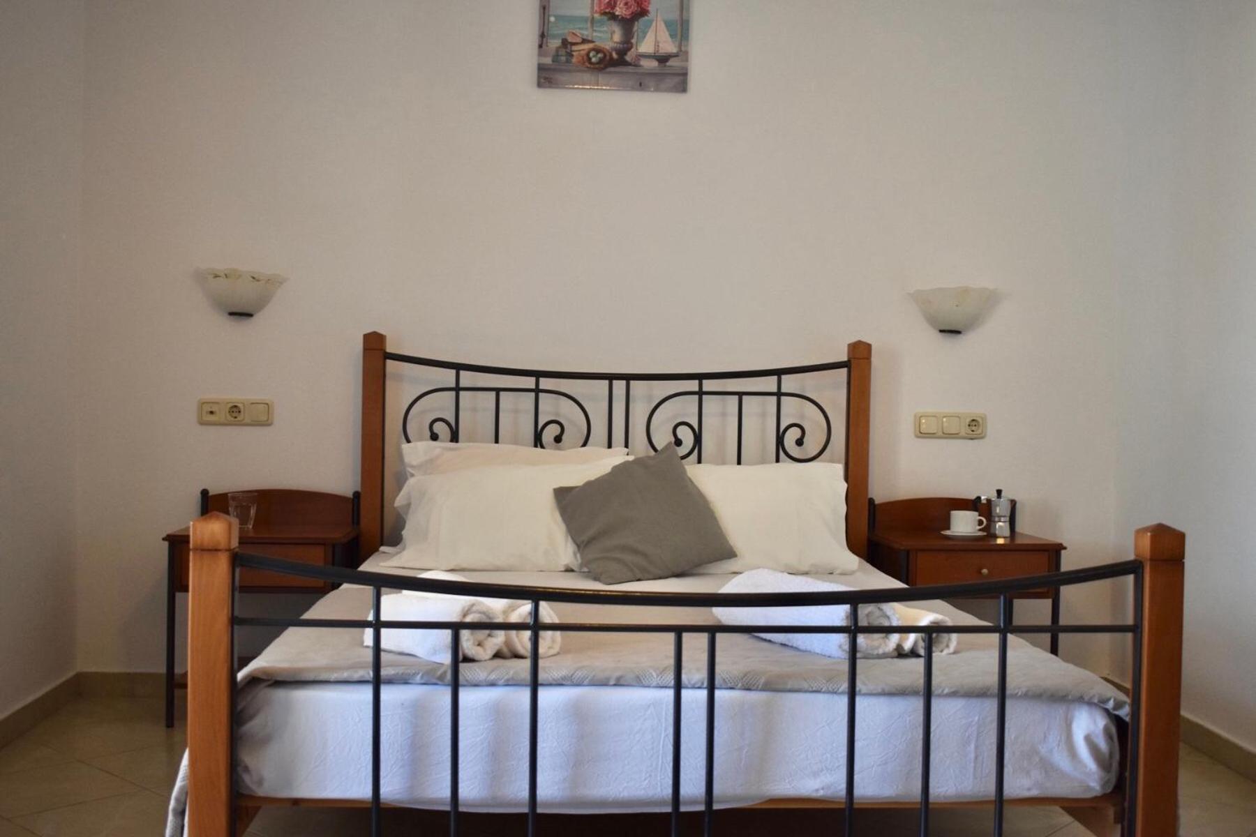 Asterias Studios Agia Anna  Luaran gambar