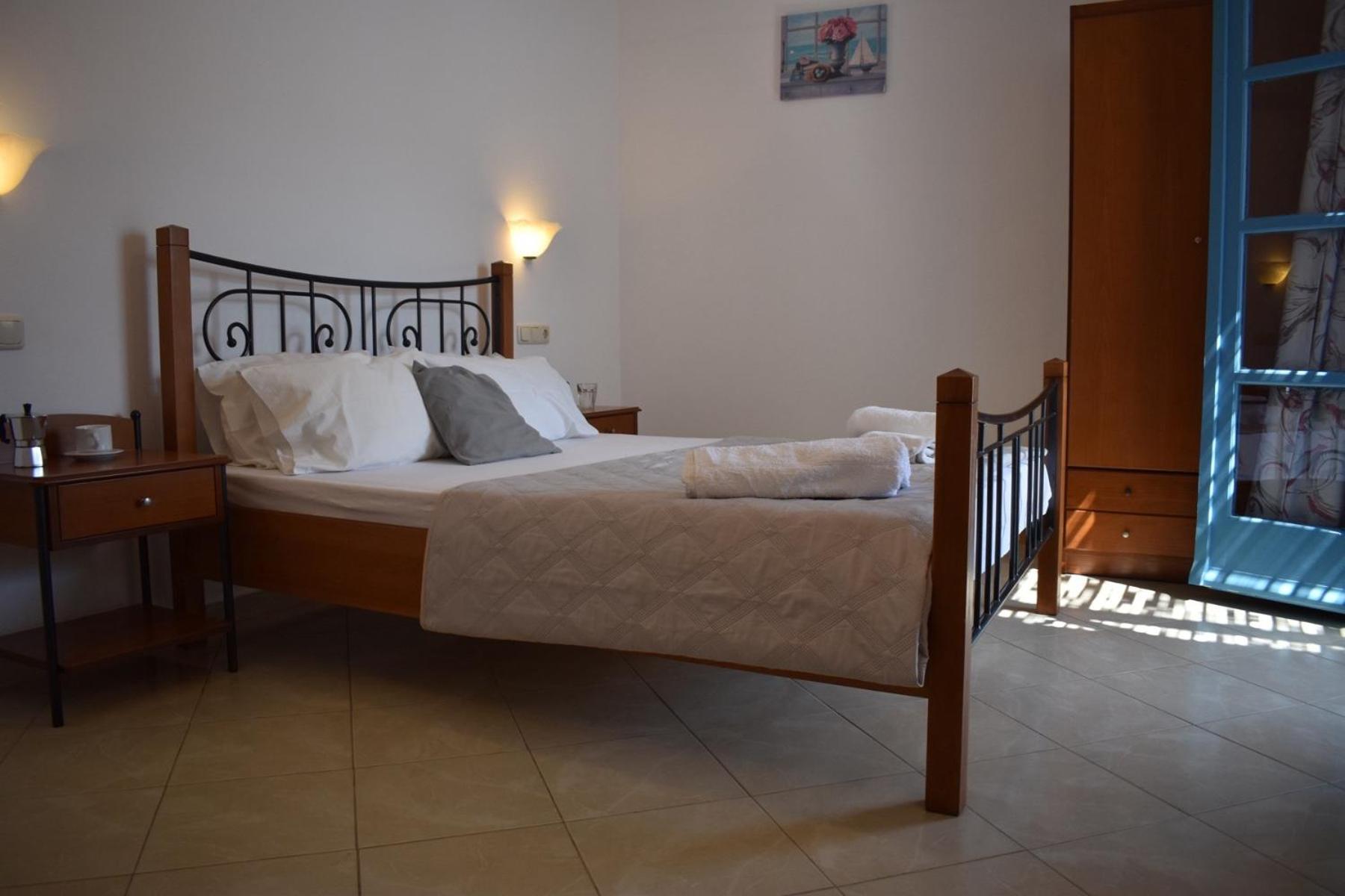 Asterias Studios Agia Anna  Luaran gambar
