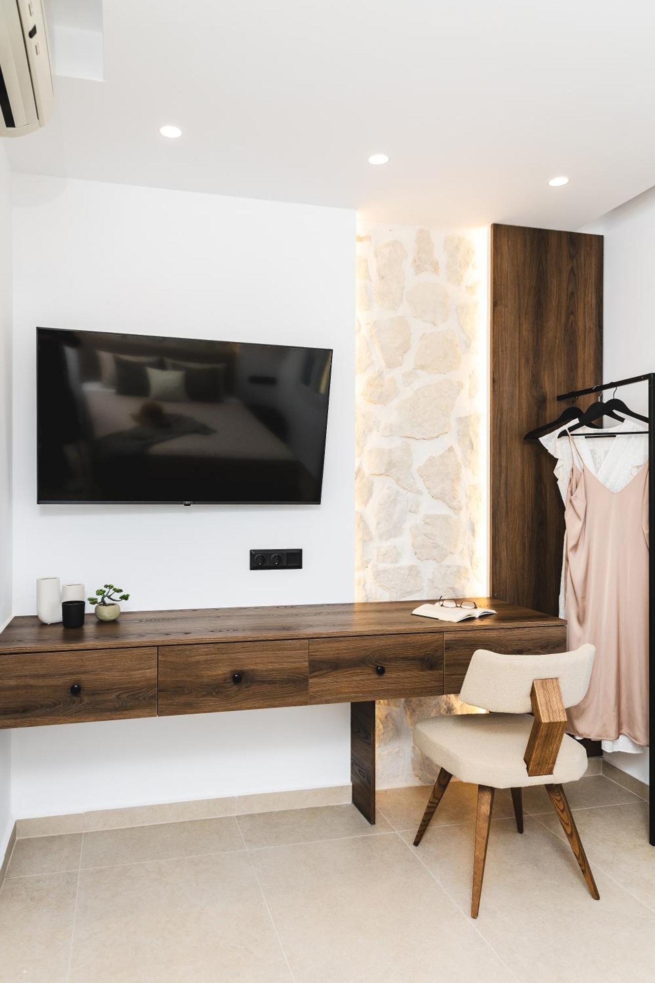 Asterias Studios Agia Anna  Luaran gambar