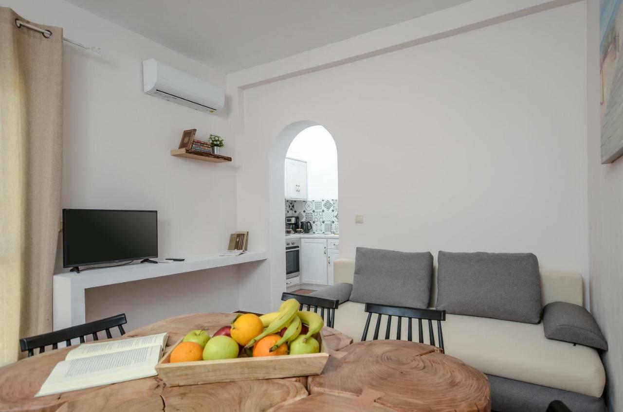 Asterias Studios Agia Anna  Luaran gambar