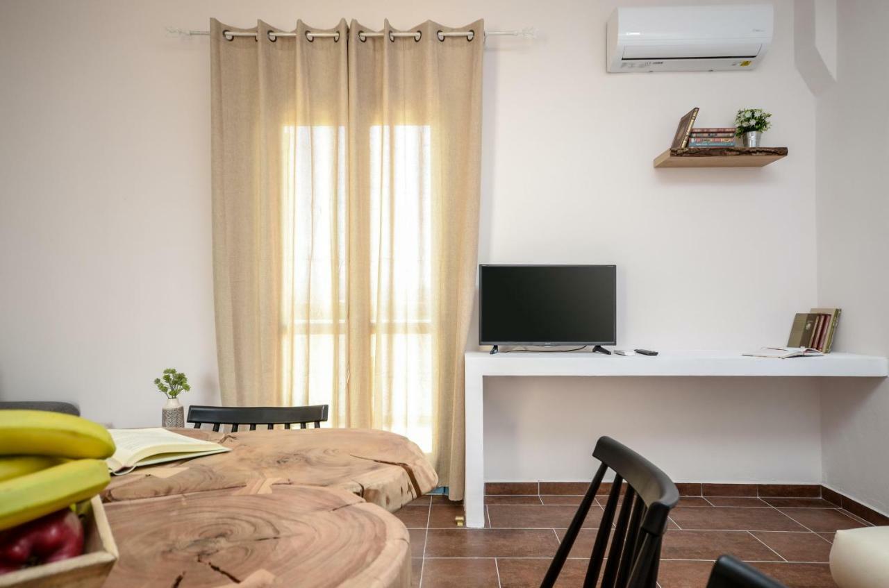 Asterias Studios Agia Anna  Luaran gambar